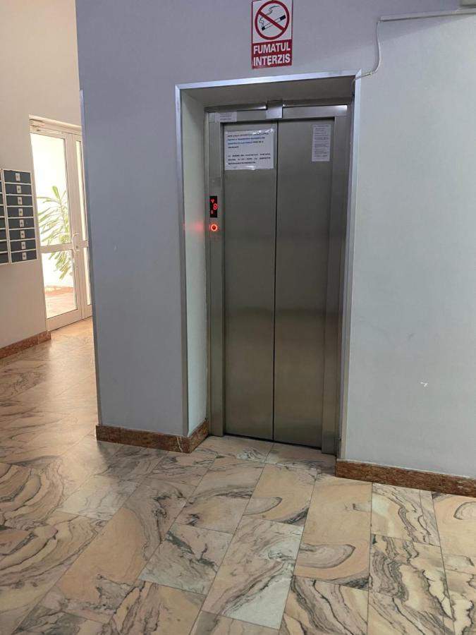Casa S Piata Alba Iulia Appartement Boekarest Buitenkant foto