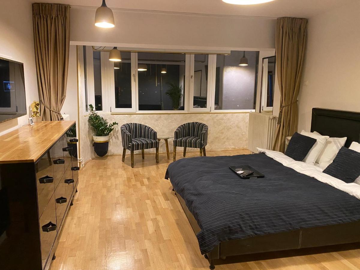 Casa S Piata Alba Iulia Appartement Boekarest Buitenkant foto